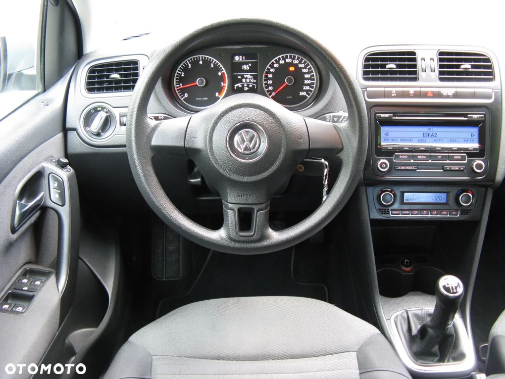 Volkswagen Polo 1.4 16V Highline Optimum - 14