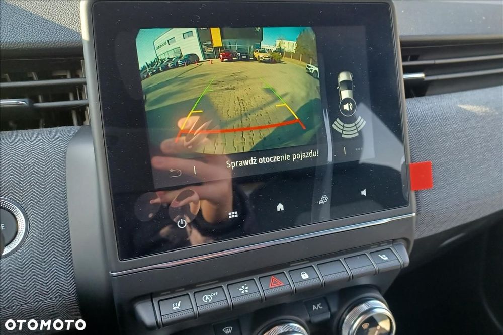 Renault Clio 1.0 TCe Techno - 12