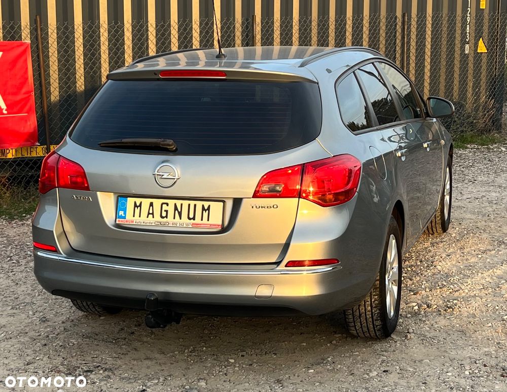 Opel Astra 1.4 Turbo - 26