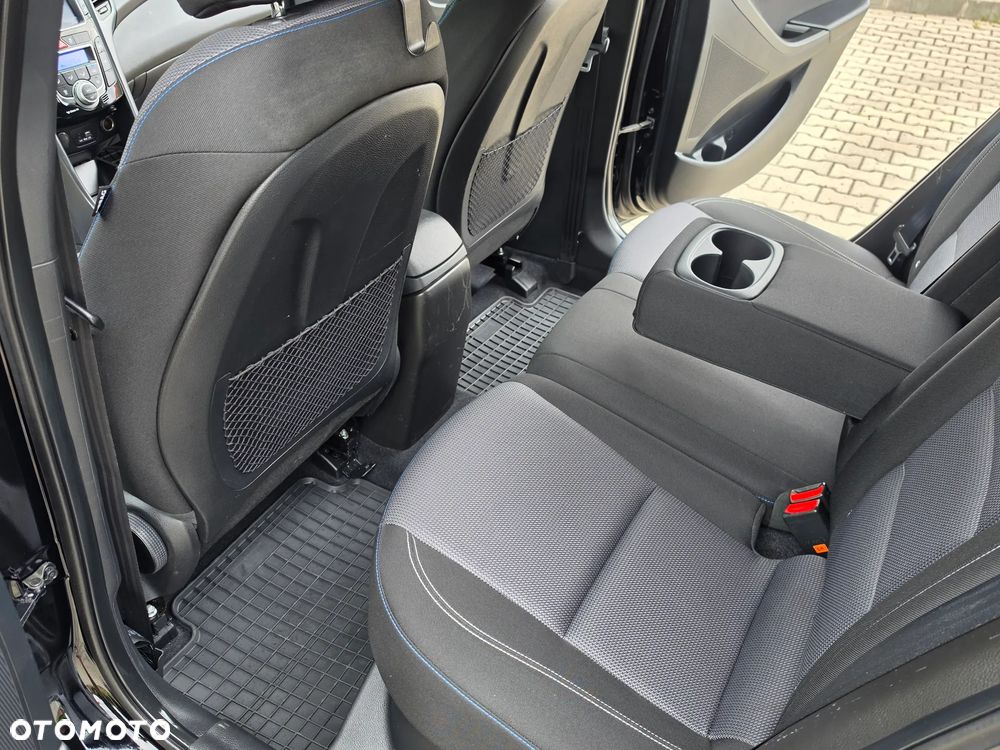 Hyundai i30 1.6 GDI BlueDrive Premium - 23