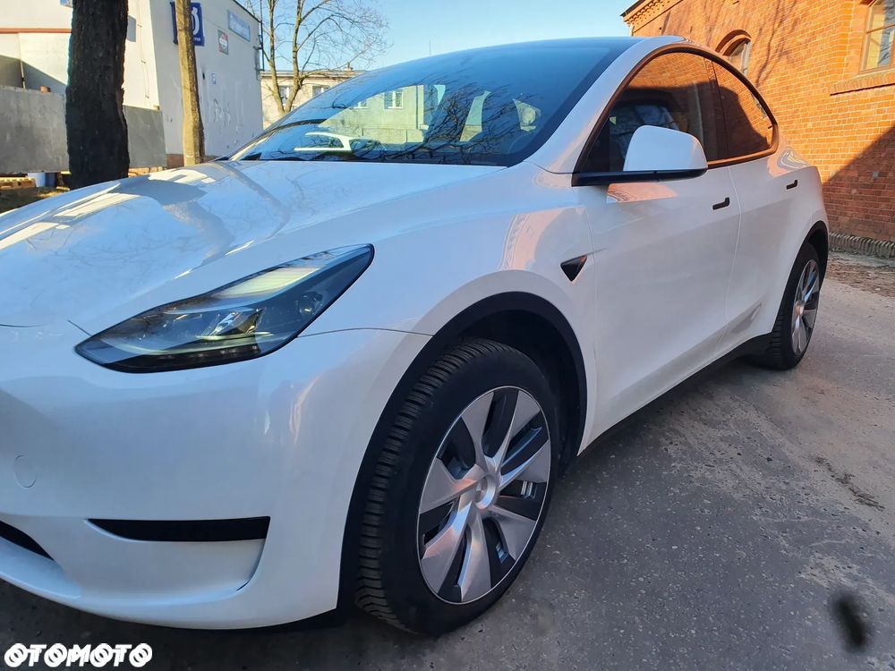 Tesla Model Y Long Range RWD - 7