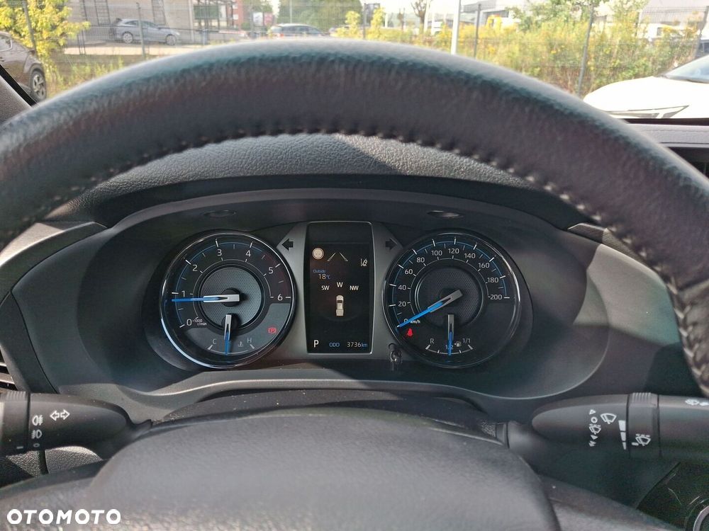 Toyota Hilux 2.8 D-4D mHEV Double Cab Invincible 4x4 - 20