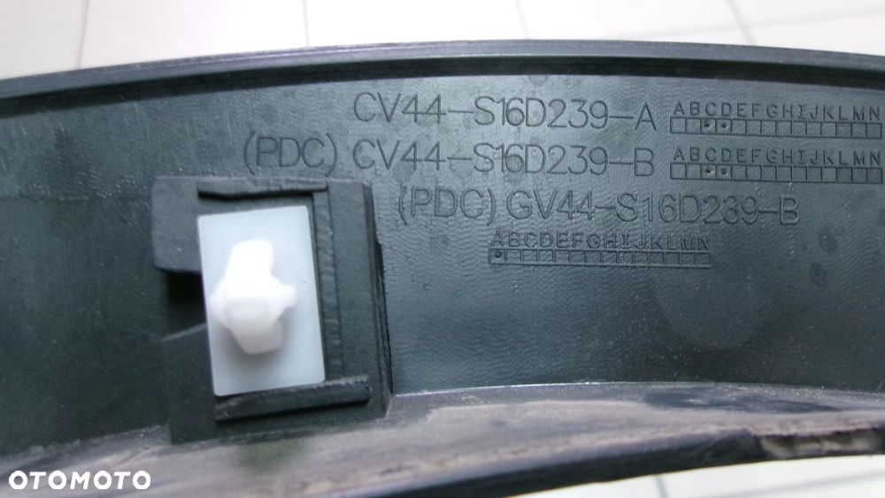LISTWA LEWA NA PRZEDNI BŁOTNIK FORD KUGA MK2 ESCAPE MK2 CV44-S16D239-A - 4