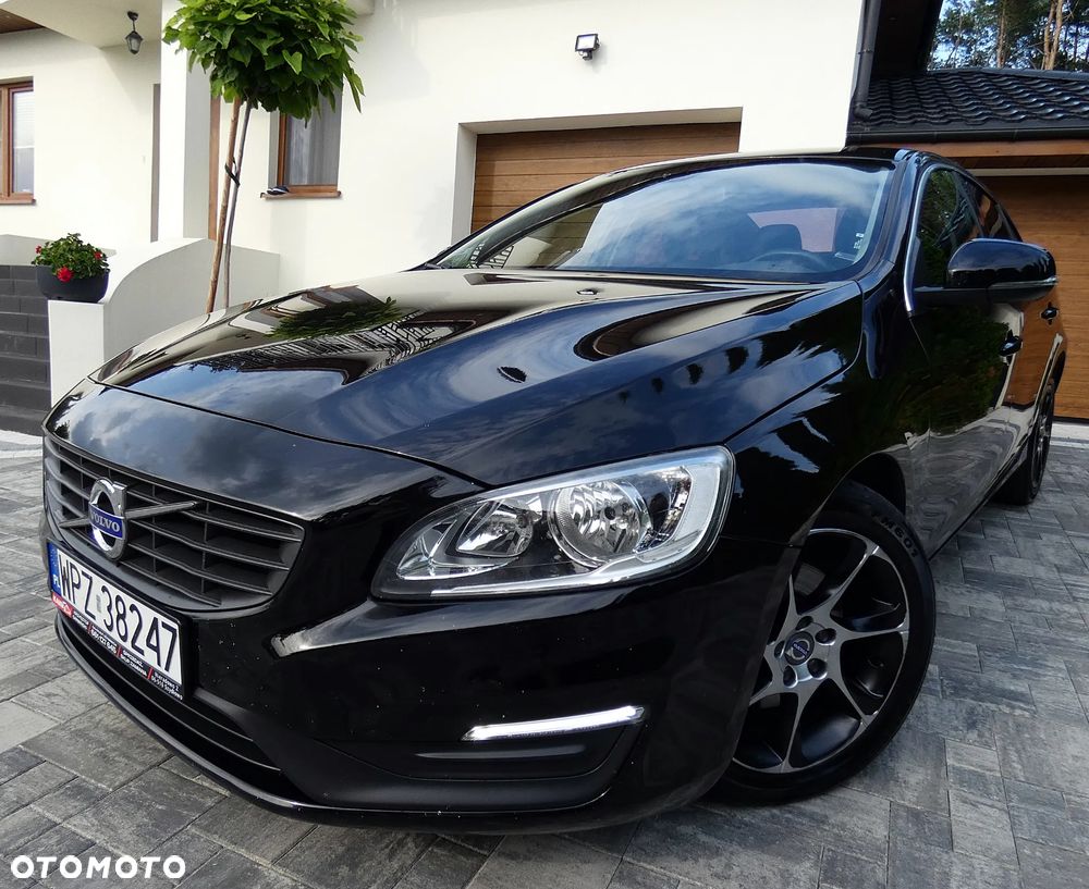 Volvo S60 D4 R-Design Summum - 24