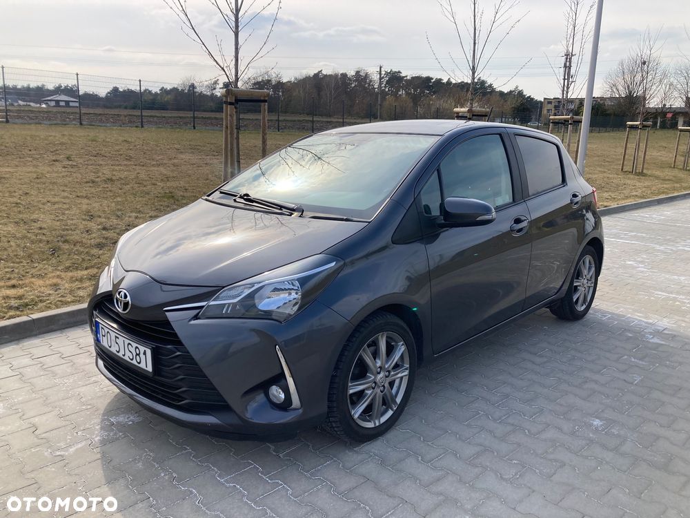 Toyota Yaris 1.5 Premium - 22