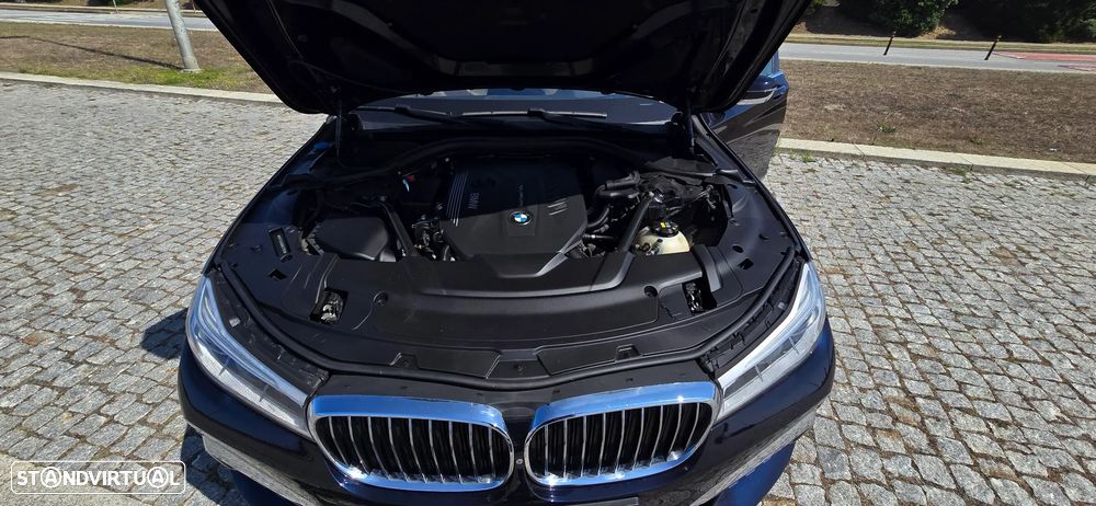 BMW 740 d xDrive Pack M - 11