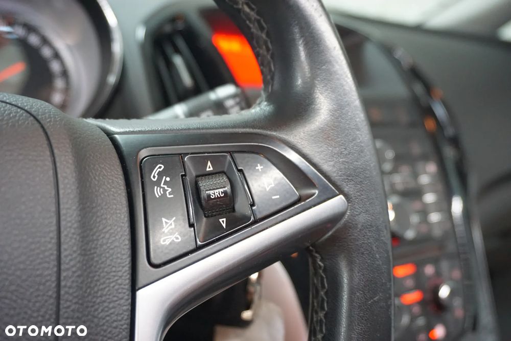 Opel Astra 1.4 Turbo Cosmo - 27