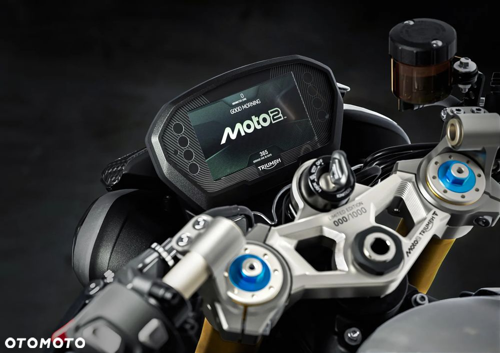 Triumph Street Triple - 13