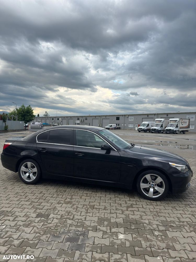 BMW Seria 5 530xd Aut. - 6