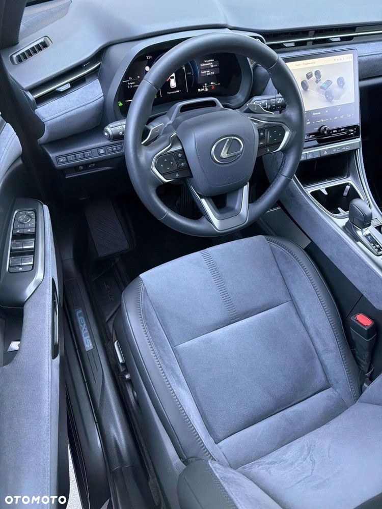 Lexus LBX 1.5 Hybrid Original Edition - 9
