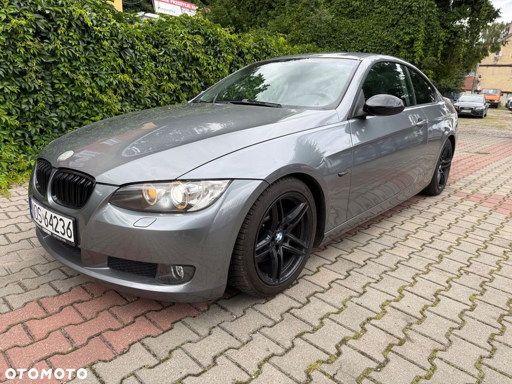 BMW Seria 3 325i - 2
