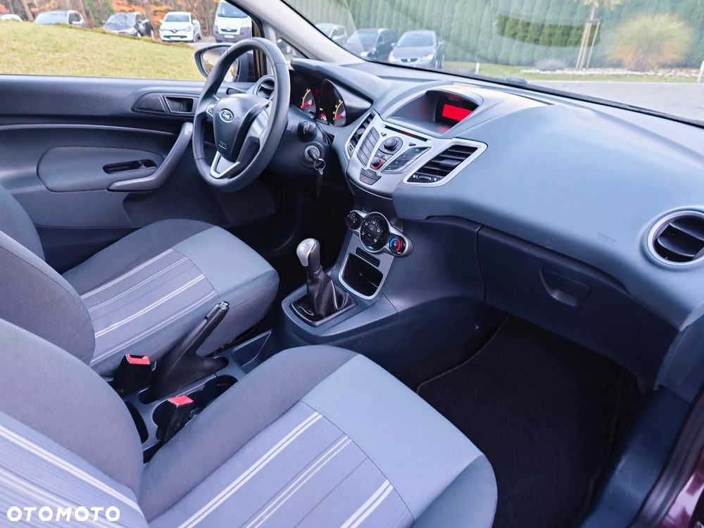 Ford Fiesta 1.25 Silver X - 19