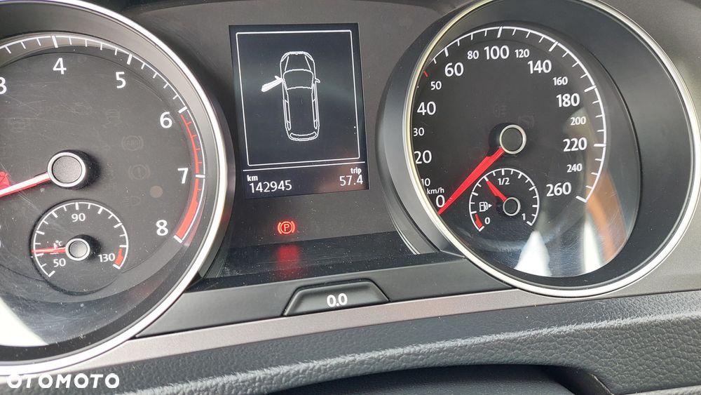 Volkswagen Golf - 16