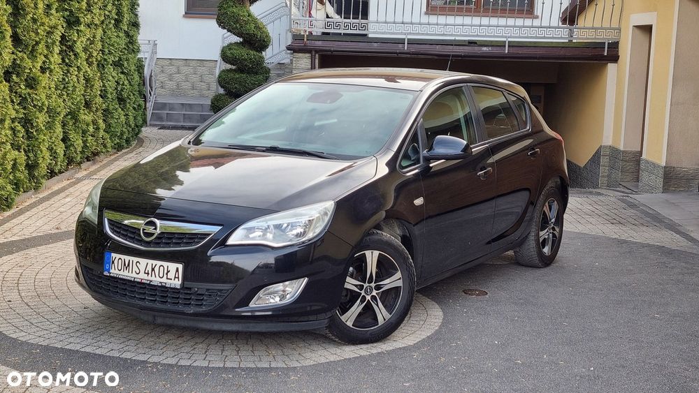 Opel Astra - 1