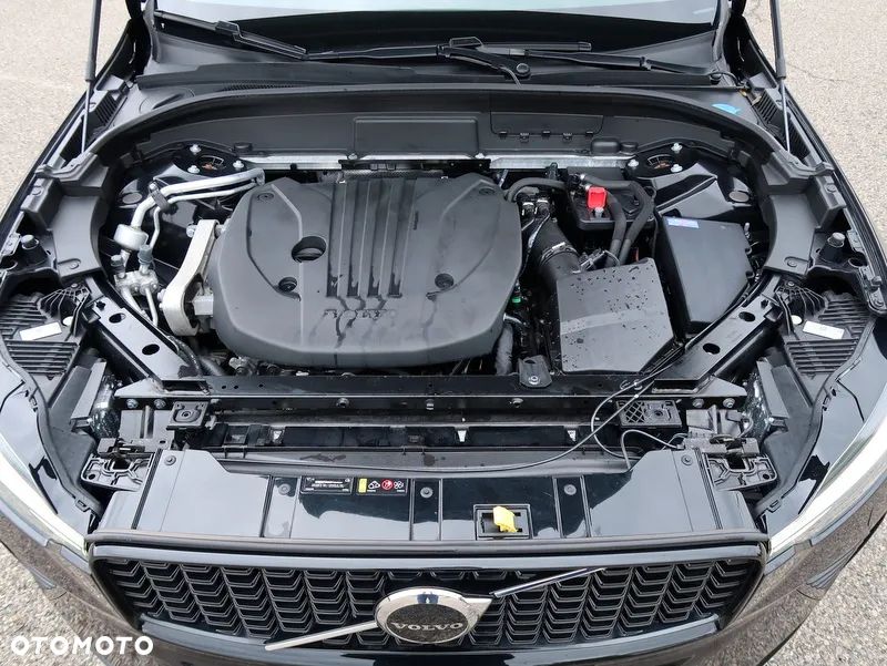 Volvo XC 60 B5 B AWD Plus Dark - 33