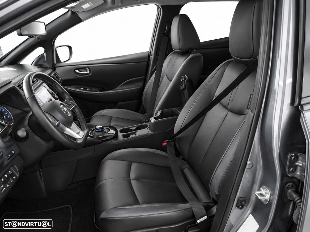Nissan Leaf - 5