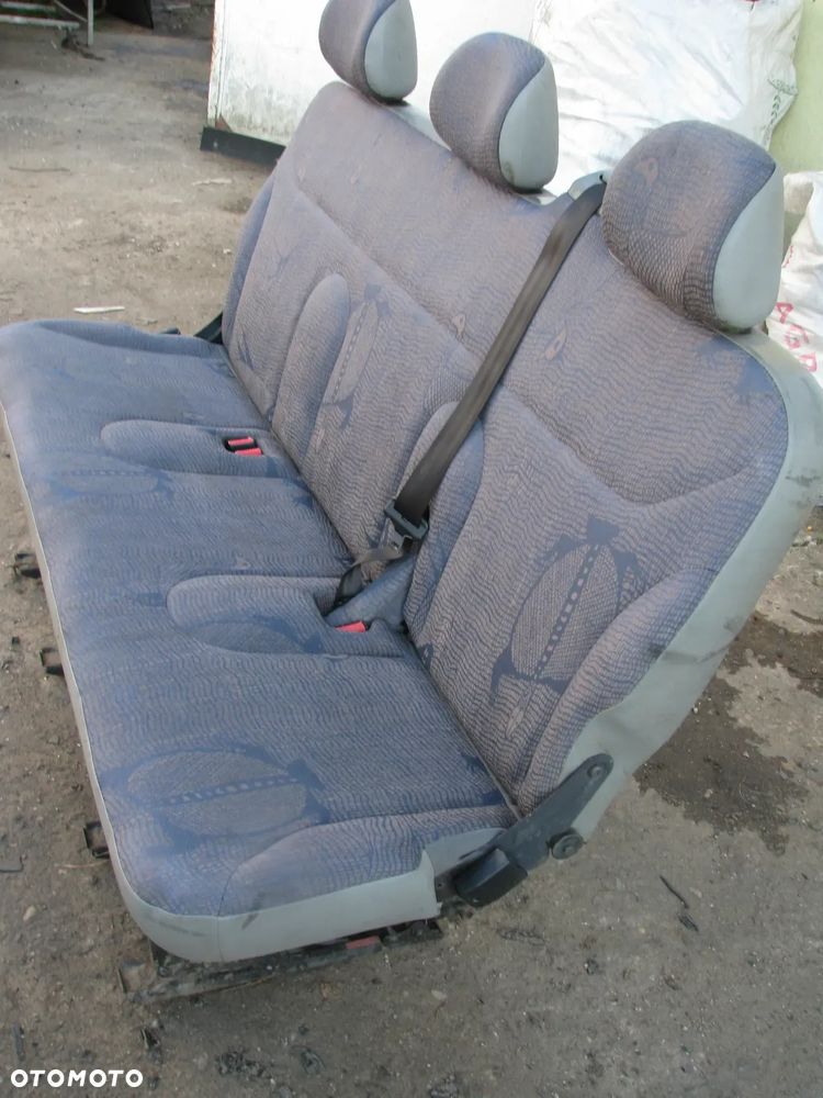 KANAPA II 2 RZĄD ŁAWA TYŁ FOTELE TYLNE OPEL VIVARO A RENAULT TRAFIC II 2 - 2