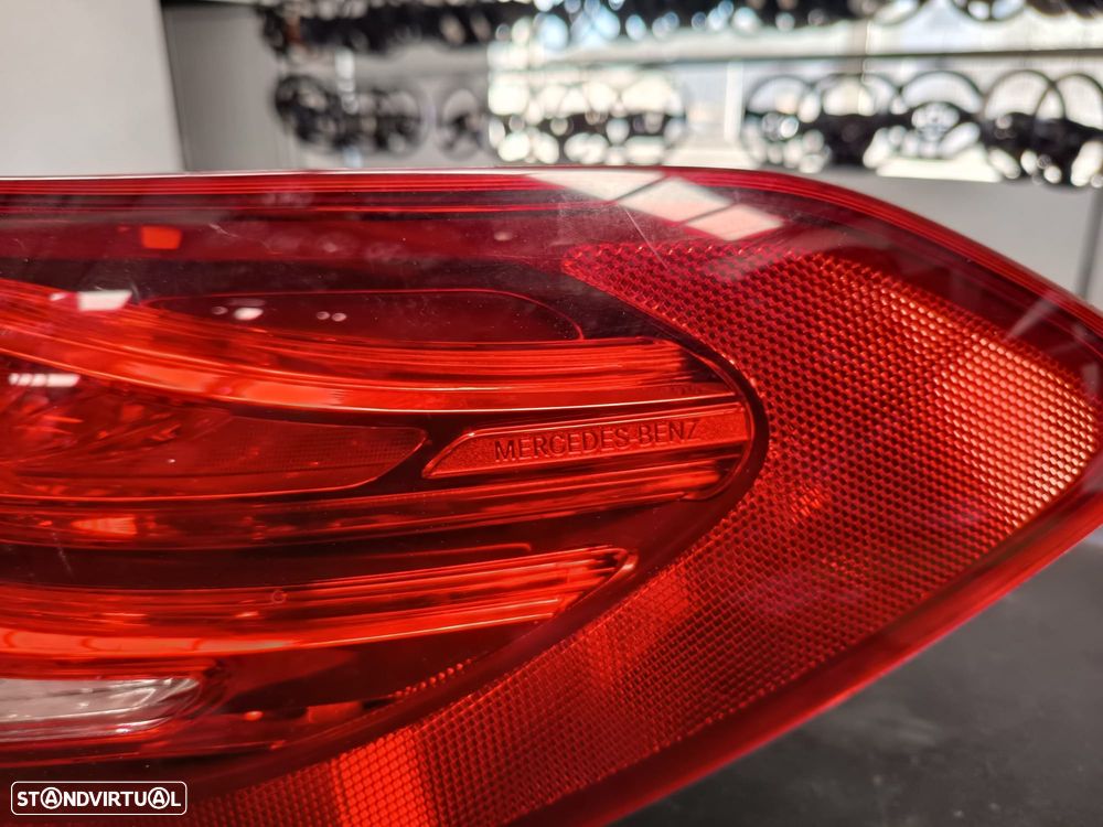 Farolim traseiro Mercedes W205 carrinha - 4