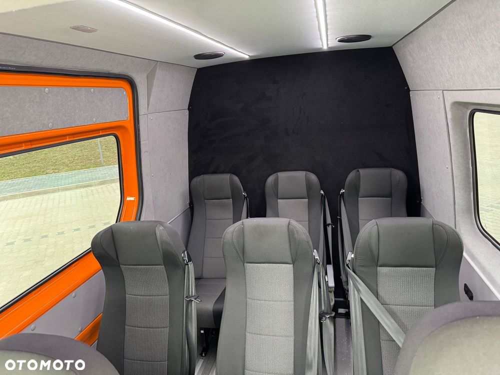 Volkswagen Crafter - 25