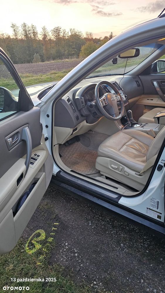 Infiniti FX FX35 - 19
