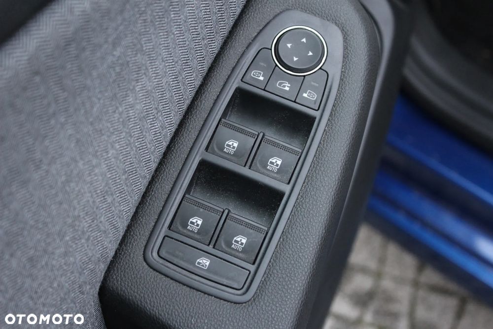 Renault Clio 1.6 E-TECH Intens - 12