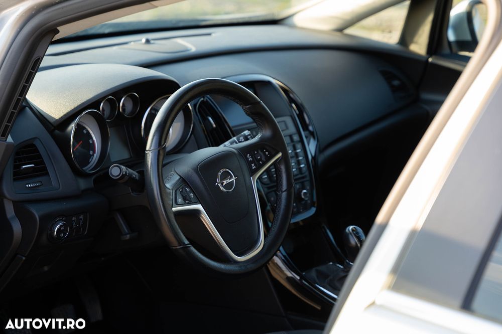 Opel Astra 1.6 CDTI DPF ecoFLEX TourerStart/Stop ENERGY - 9