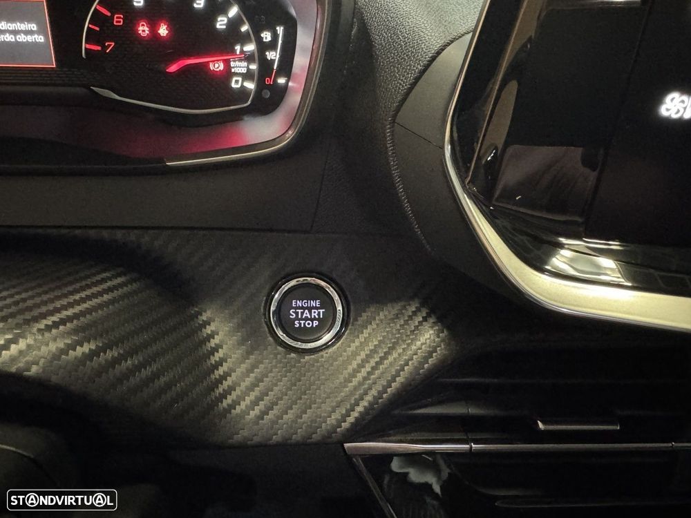 Peugeot 2008 1.2 PureTech Allure - 24