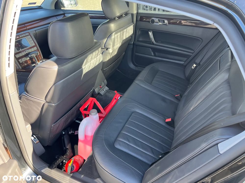 Volkswagen Phaeton 3.0 V6 TDI DPF 4M (5 os) - 24