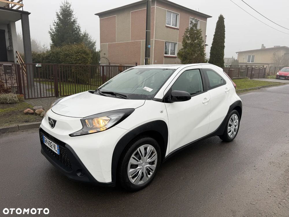 Toyota Aygo X 1.0 VVT-i X-play - 2