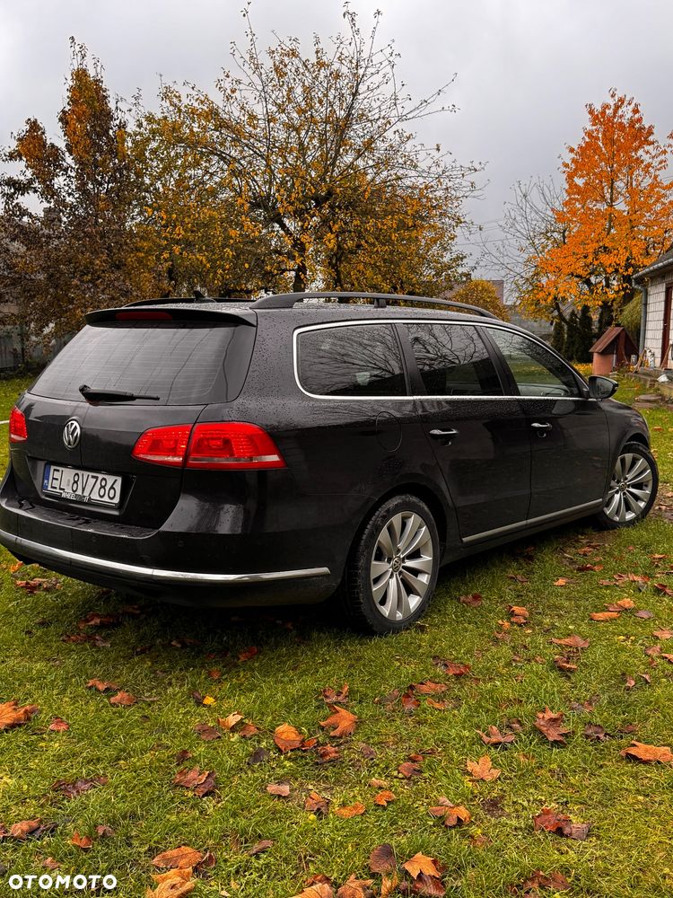 Volkswagen Passat 2012 photo 4