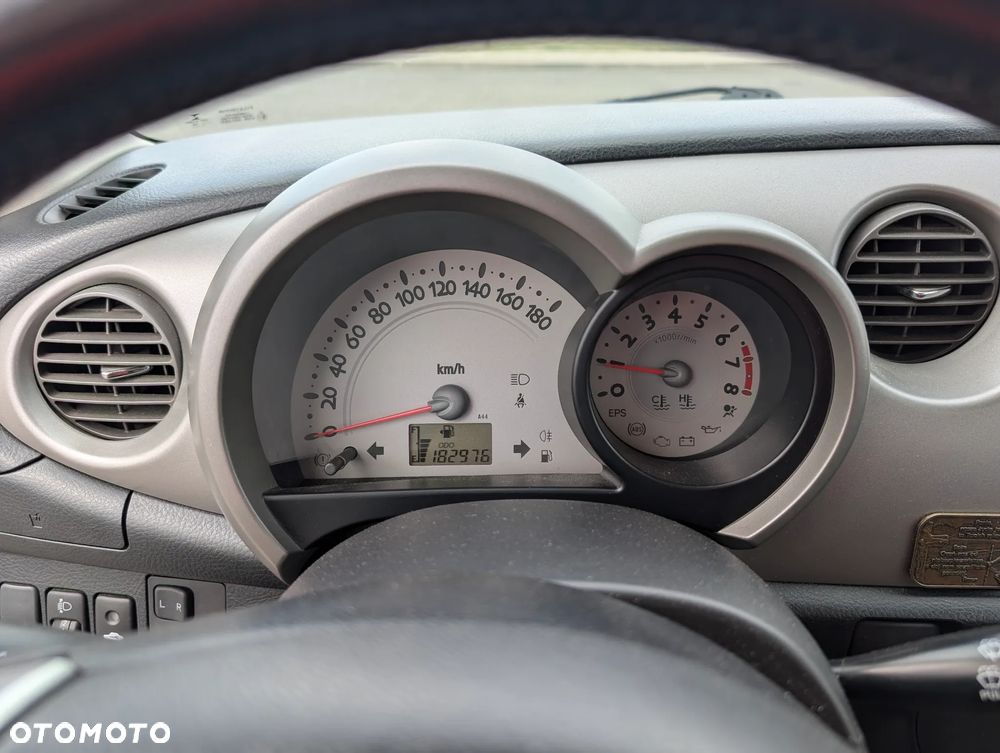 Daihatsu Trevis 1.0 - 13