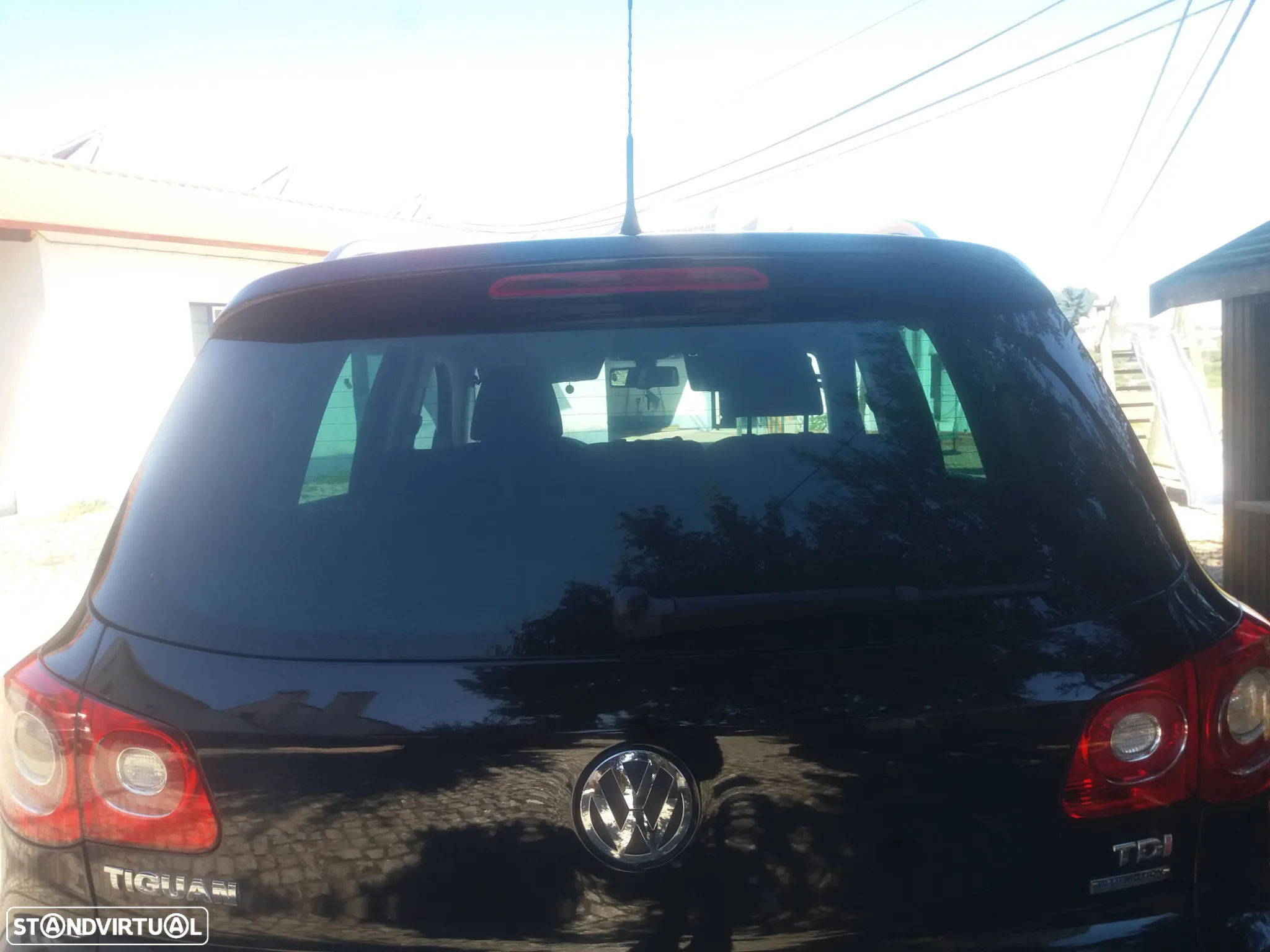 VW Tiguan 2.0 TDi Sport BlueMotion - 4