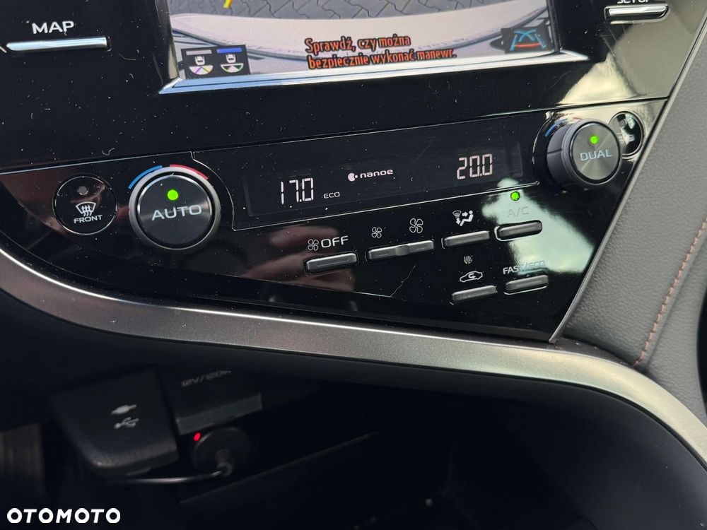 Toyota Camry 2.5 Hybrid Comfort CVT - 30