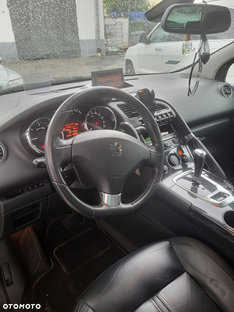 Peugeot 3008 HDi FAP 110 EGS6 Premium - 17