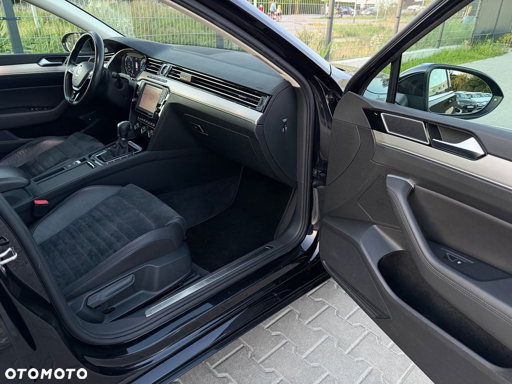 Volkswagen Passat 2.0 TDI Bi-Turbo BMT 4Mot Highline DSG - 34