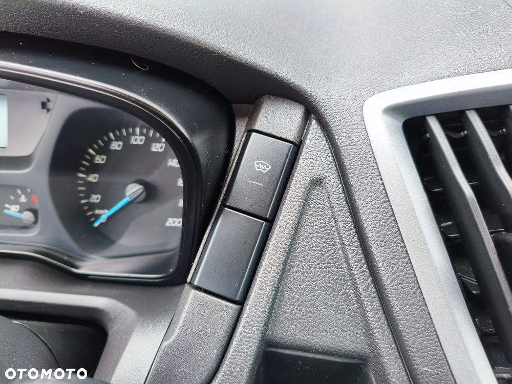 Ford Transit 350 - 19