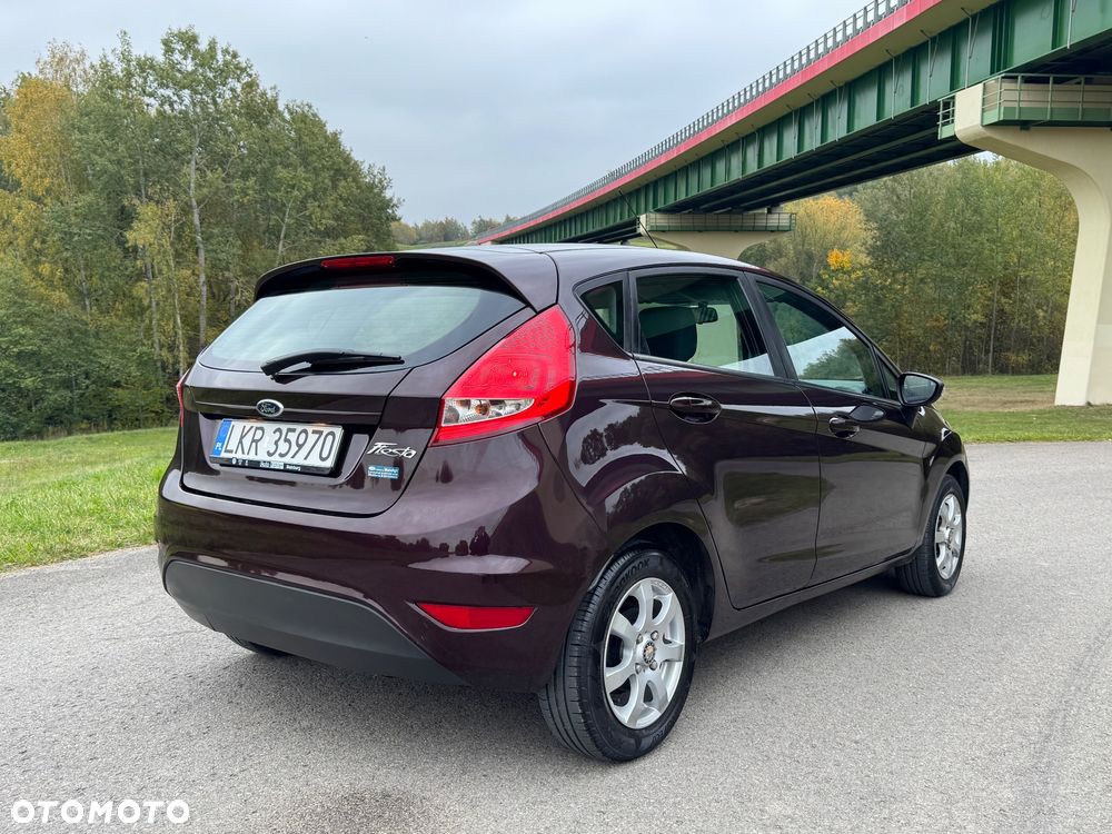 Ford Fiesta 2009 photo 4