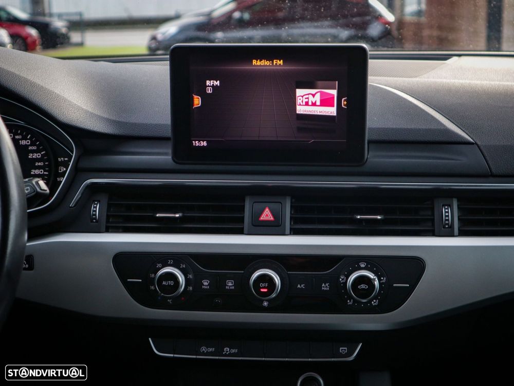 Audi A4 Avant 2.0 TDI Advance S tronic - 29