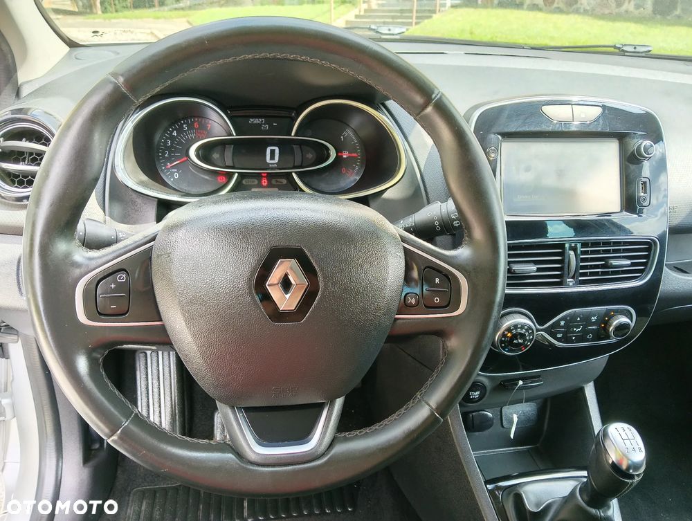 Renault Clio 0.9 Energy TCe Limited EU6 - 8