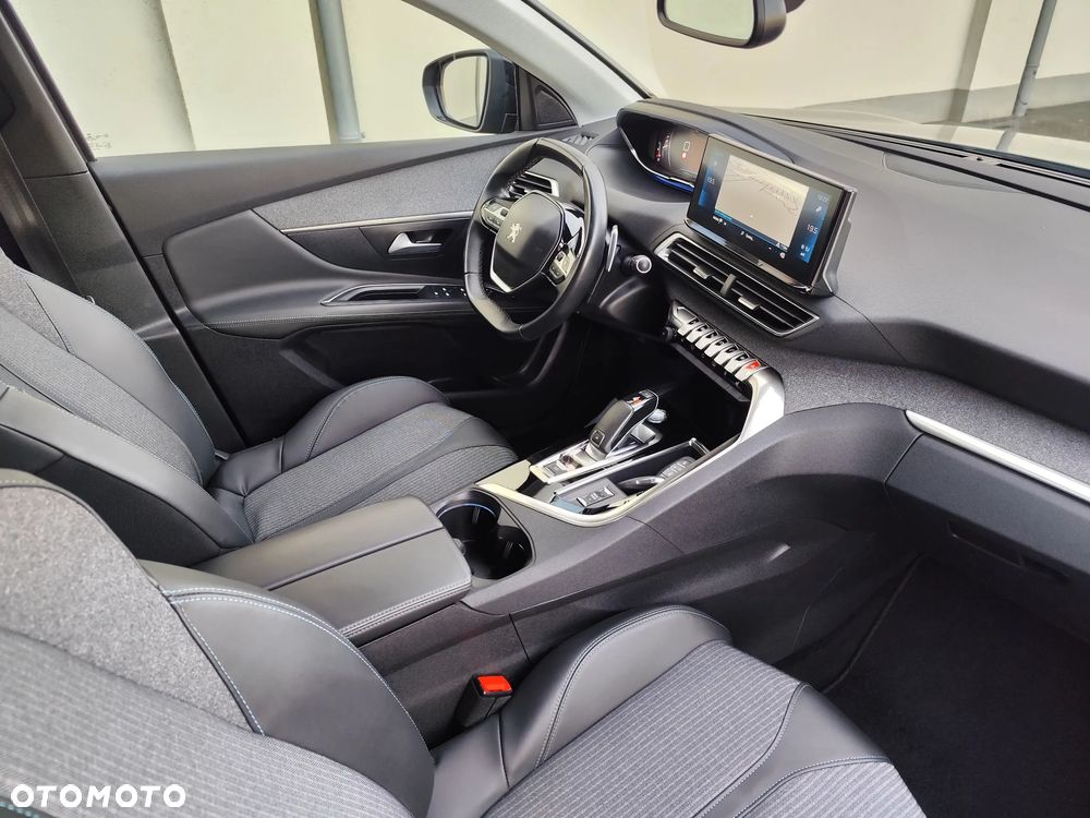 Peugeot 3008 - 23