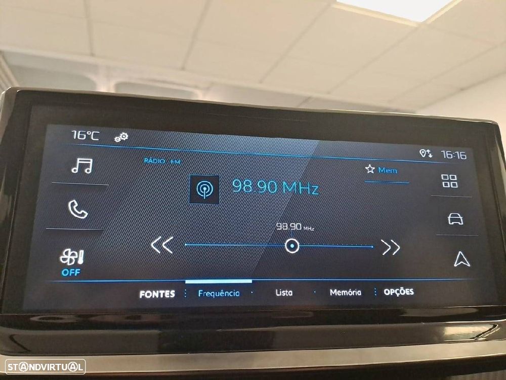 Peugeot 2008 1.2 PureTech Style - 19