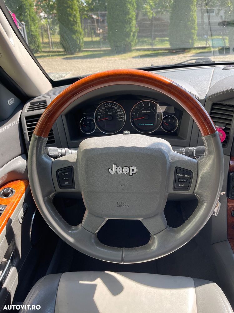 Jeep Grand Cherokee - 7