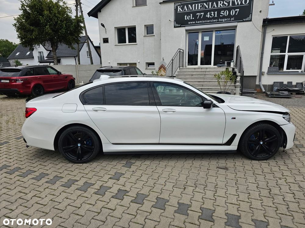 BMW Seria 7 740Li - 23