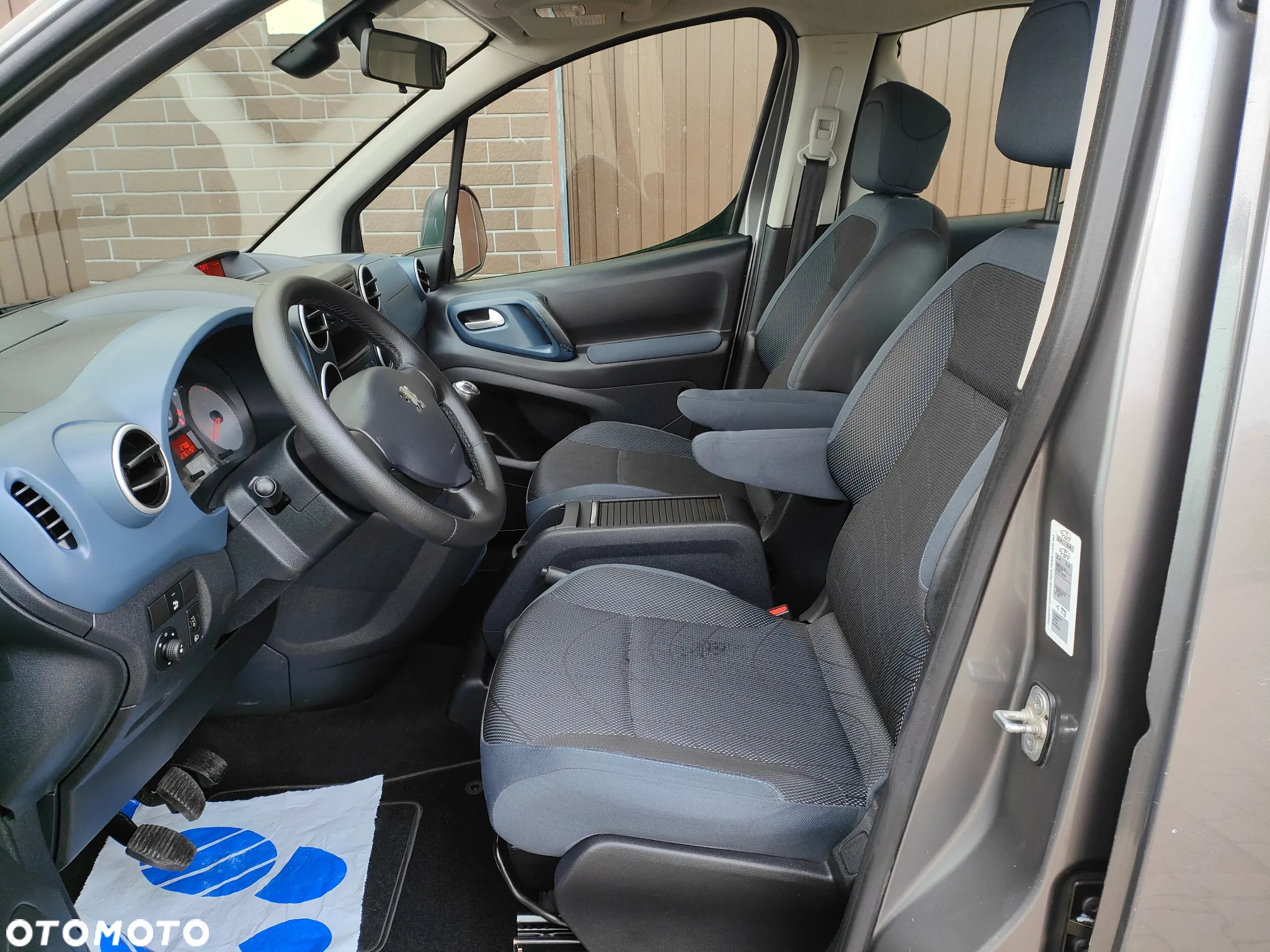 Peugeot Partner 1.6 HDi Outdoor 7os - 9