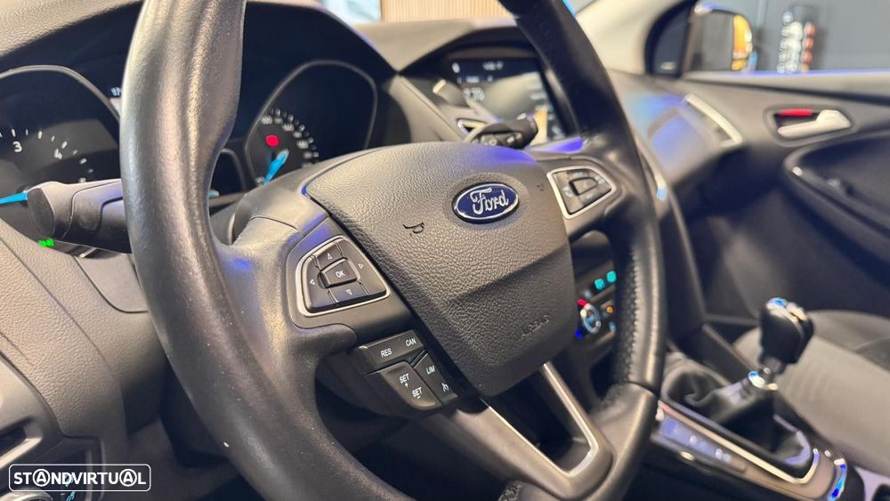 Ford Focus SW 1.5 TDCi Titanium - 15