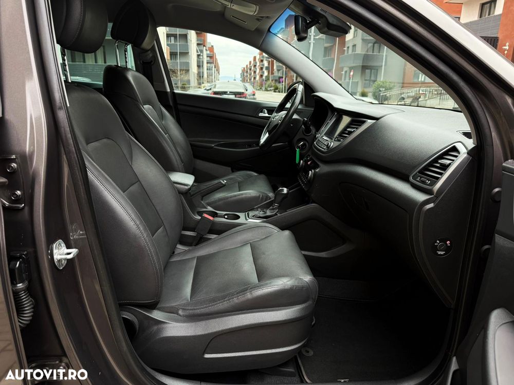 Hyundai Tucson 2.0 CRDI 4WD Automatik Style - 27