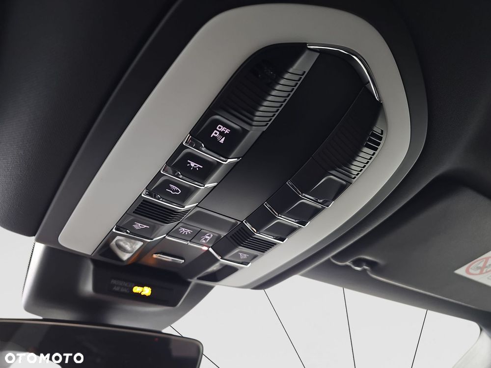 Porsche Macan Standard - 33