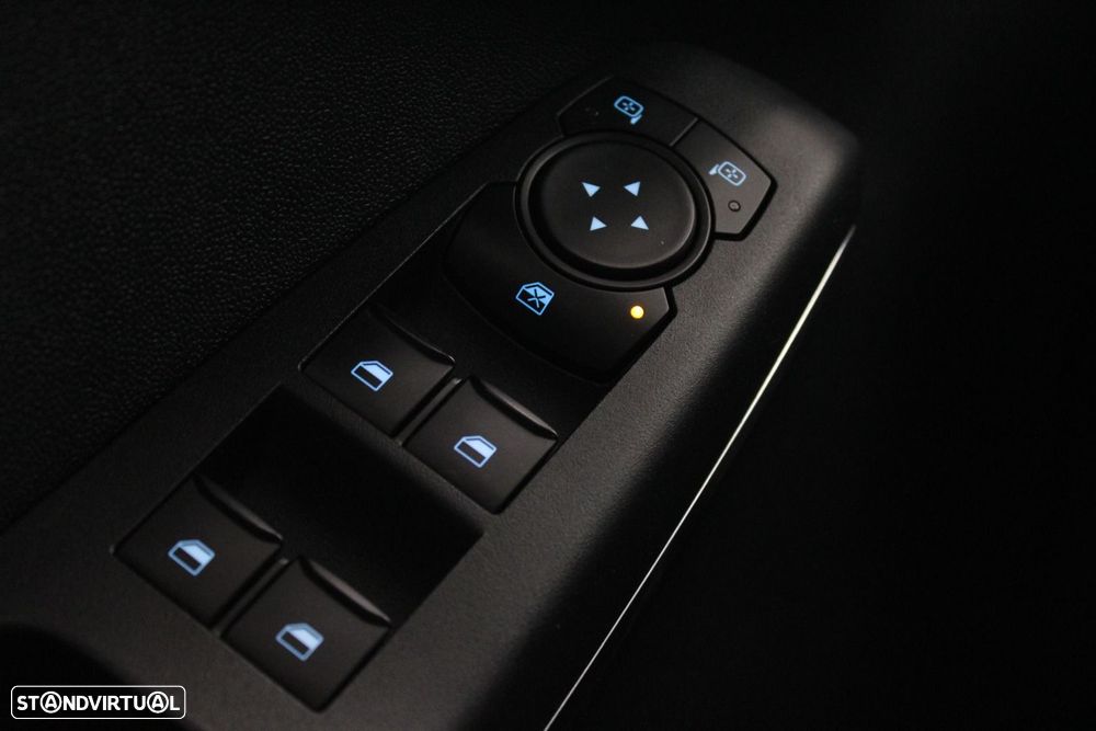 Ford Fiesta 1.0 EcoBoost ST-Line - 24