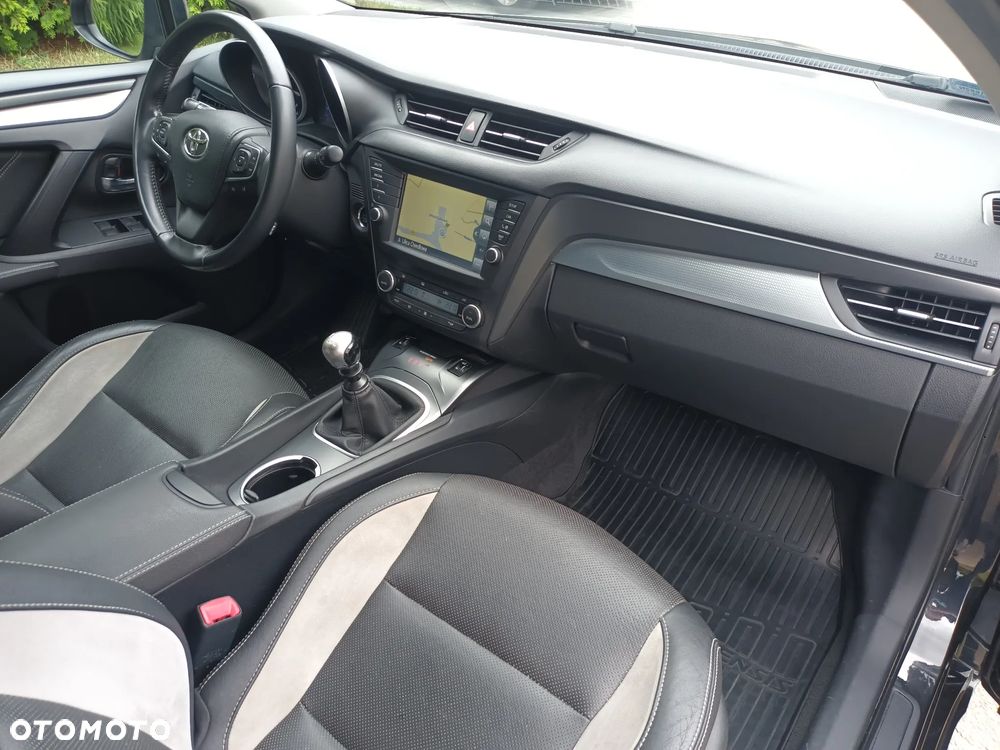 Toyota Avensis 2.0 D-4D Prestige - 14