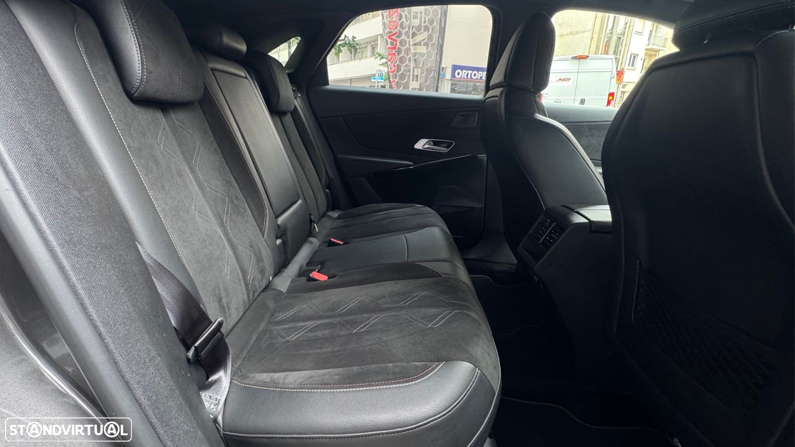DS DS7 Crossback 1.5 BlueHDi Performance Line EAT8 - 9